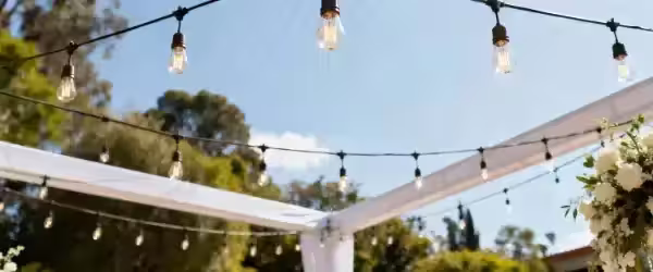 Iluminación Neón para Bodas: Cómo Crear Ambientes Espectaculares que Brillan en Redes - Ejemplo de iluminacion 2