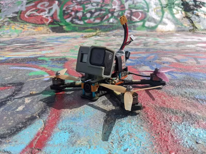 Equipo de dron preparado para renta